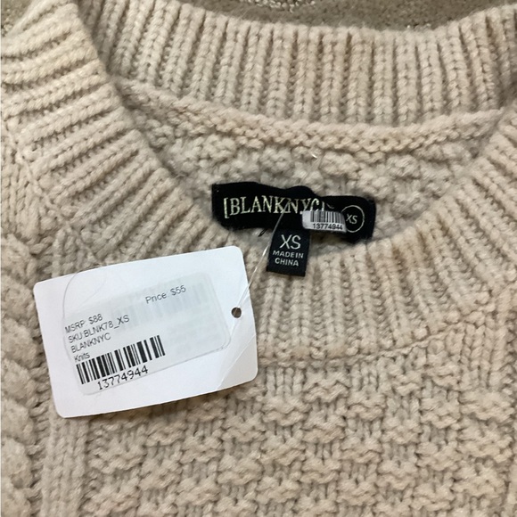 PRE-OWNED SIZE XS OVERSIZED Blank NYC Cream Cable Knit Cold Shoulder Sweater - Picture 7 of 11